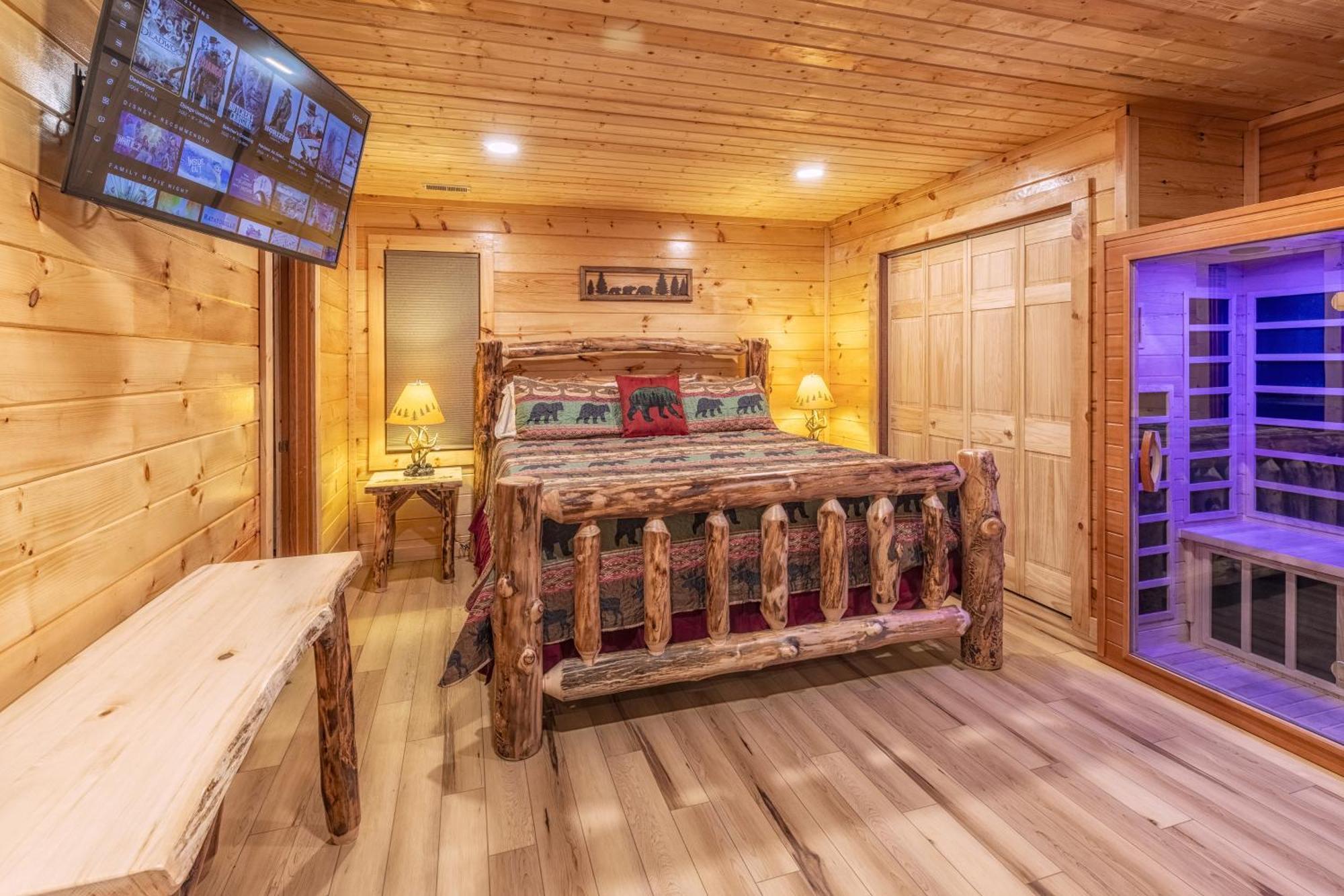 Real Log Cabin With Amazing Views, Hot Tub, Sauna, Games Gatlinburg Εξωτερικό φωτογραφία